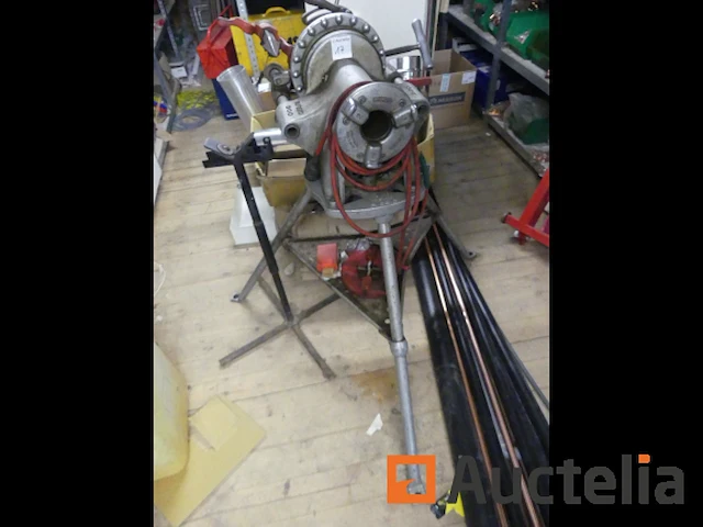 Ridgid 300 draadsnijmachine - afbeelding 2 van  9