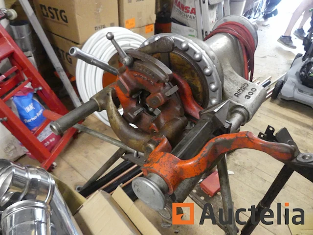 Ridgid 300 draadsnijmachine - afbeelding 5 van  9