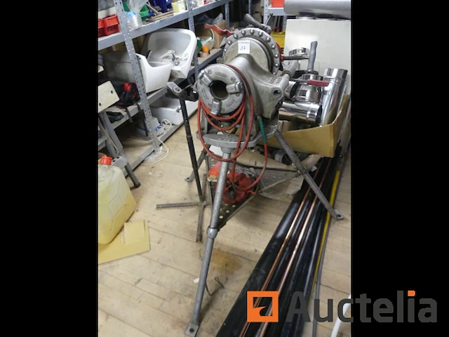 Ridgid 300 draadsnijmachine - afbeelding 8 van  9