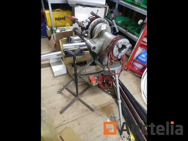 Ridgid 300 draadsnijmachine - afbeelding 9 van  9
