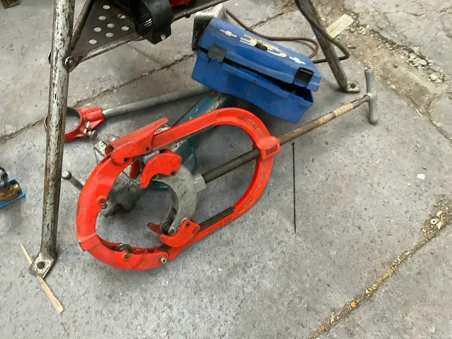 Ridgid 300 draadsnijmachine - afbeelding 4 van  10