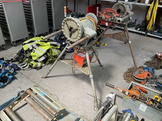 Ridgid 300 draadsnijmachine - afbeelding 2 van  4