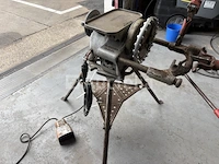 Ridgid 300 met tristand - afbeelding 6 van  10