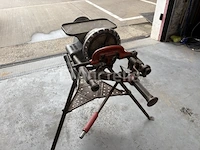 Ridgid 300 met tristand - afbeelding 8 van  10