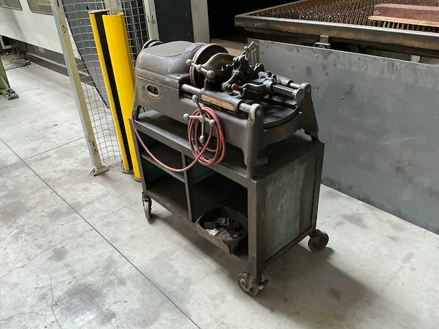 Ridgid 535 draadsnijmachine - afbeelding 3 van  9
