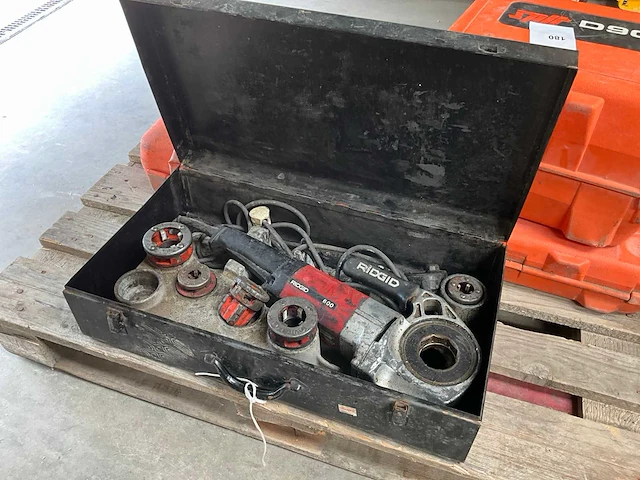 Ridgid 600 draadsnijmachine - afbeelding 1 van  7