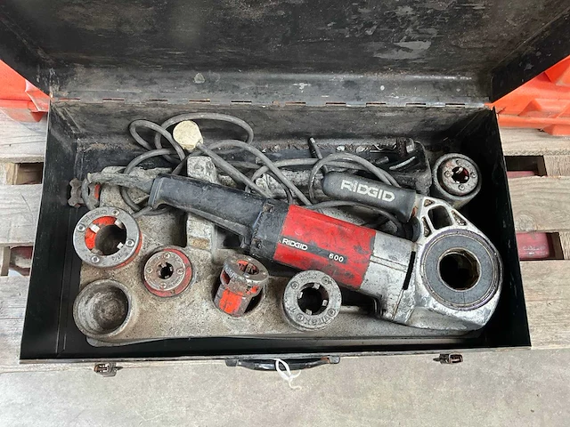 Ridgid 600 draadsnijmachine - afbeelding 2 van  7