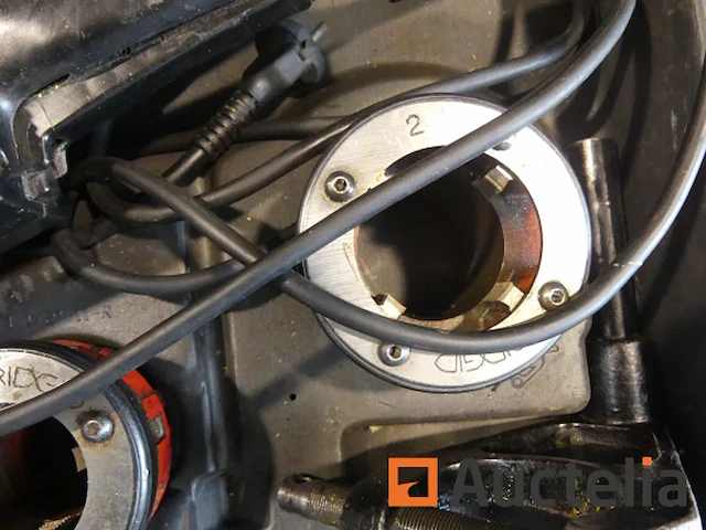 Ridgid 690 draadsnijmachine - afbeelding 6 van  9