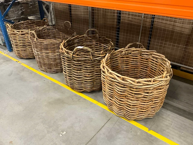 Rieten manden (4x) - afbeelding 1 van  5