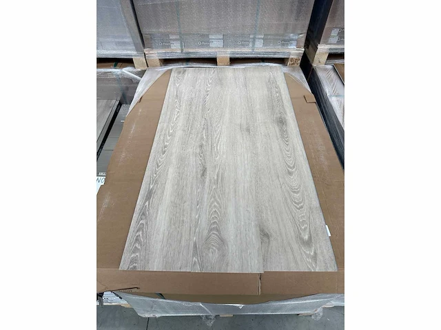 Rigid core pvc vloer - mttrhrn (40m²) - afbeelding 1 van  3