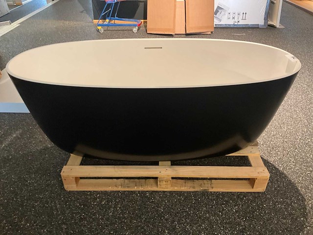 Riho iw00085.17 design vrijstaand bad - afbeelding 1 van  3