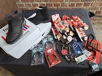 Rijlaarsjes, kousen, sporen - afbeelding 1 van  1