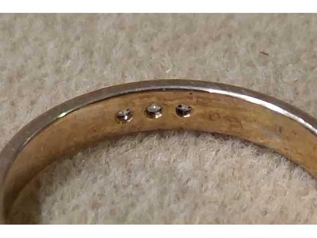 Ring met 3 steentjes - afbeelding 3 van  3