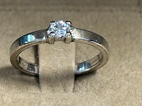 Ring met steentje - afbeelding 1 van  5