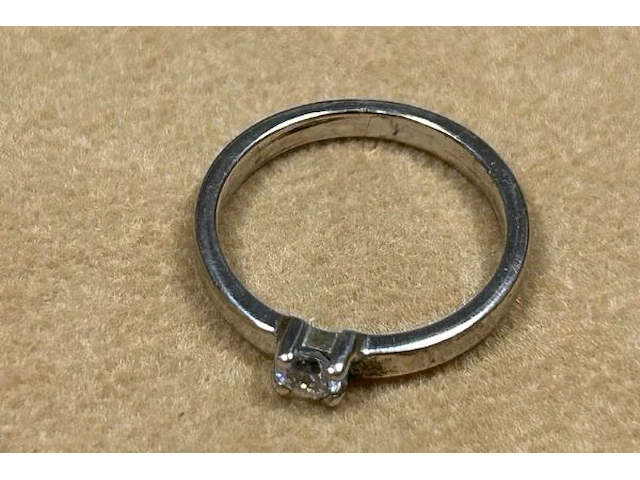 Ring met steentje - afbeelding 2 van  5