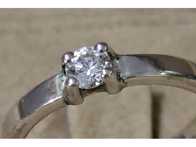Ring met steentje - afbeelding 5 van  5