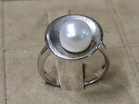Ring met zoetwaterparel - afbeelding 1 van  4
