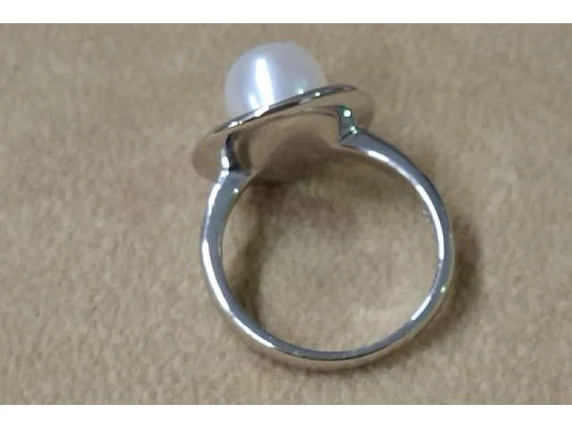Ring met zoetwaterparel - afbeelding 2 van  4