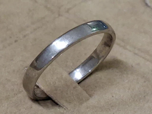 Ring - afbeelding 1 van  2