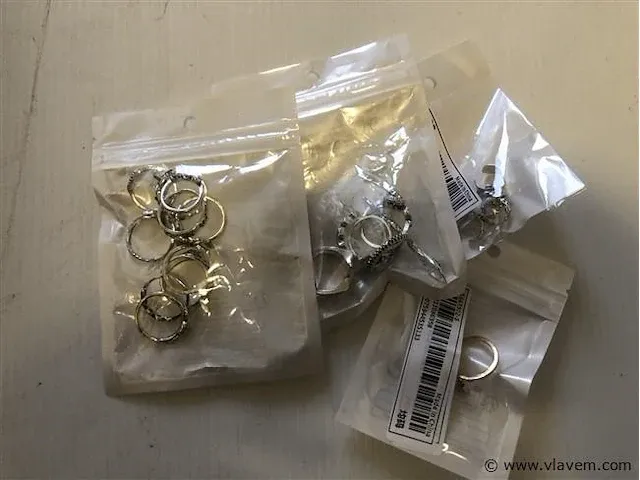 Ringen - afbeelding 1 van  1