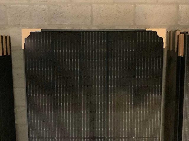 Risen 400 solis s6-gr1p zonnepaneel set (10x) - afbeelding 4 van  4