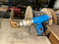 Riveteertang op rolkar - afbeelding 2 van  9