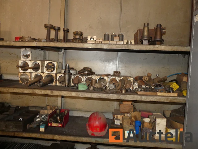 Rivolta tnc 320 cnc boormachine met bewegend statief en accessoires - afbeelding 7 van  36