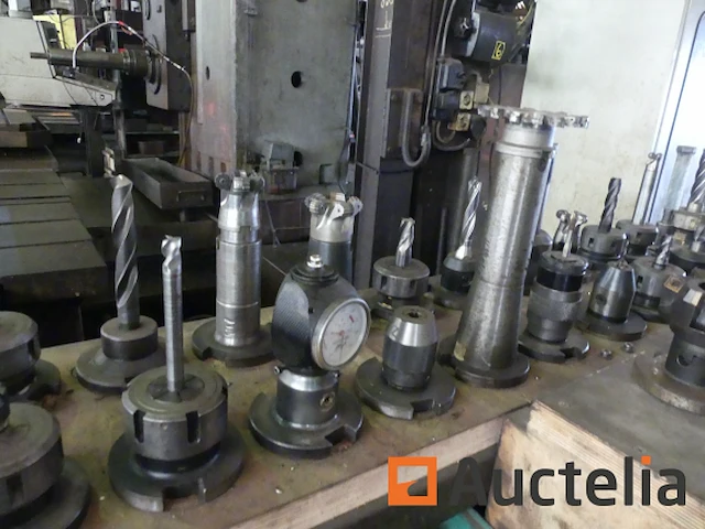 Rivolta tnc 320 cnc boormachine met bewegend statief en accessoires - afbeelding 10 van  36
