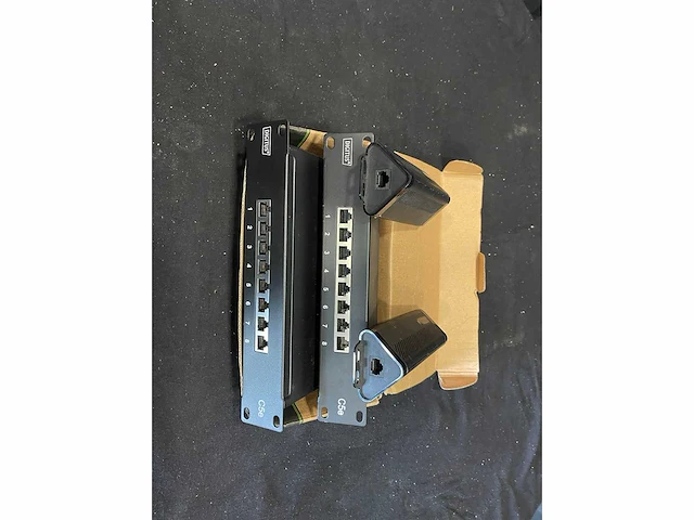 Rj45 behuizing digitus - afbeelding 2 van  2