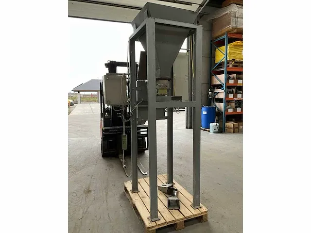 Robbe 8311 semi-automatische zakkenvulmachine - afbeelding 5 van  11