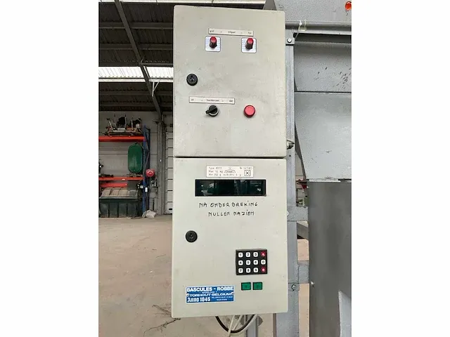 Robbe 8311 semi-automatische zakkenvulmachine - afbeelding 7 van  11