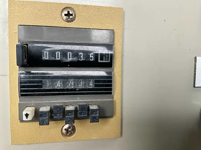 Robbe 8311 semi-automatische zakkenvulmachine - afbeelding 9 van  11