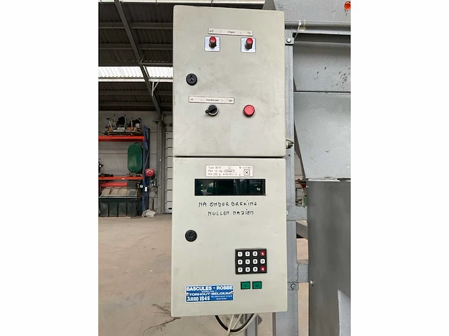 Robbe 8311 semi-automatische zakkenvulmachine - afbeelding 7 van  11