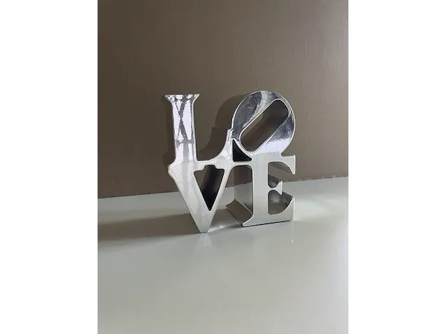 Robert indiana : love - afbeelding 1 van  9