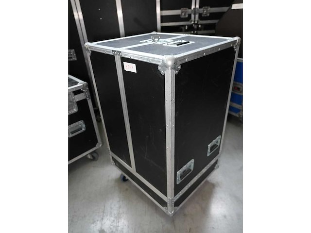 Robert juliat - 710 sx - projectorprofiel rob. juliat 710 sx 10° > 25° 230 v 2000 w - afbeelding 1 van  2