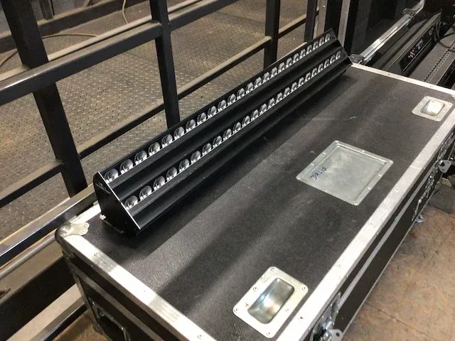 Robert juliat - dalys 860 - led (6x) - afbeelding 1 van  3