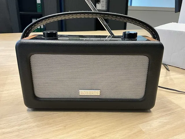 Roberts vintage radio - afbeelding 1 van  2