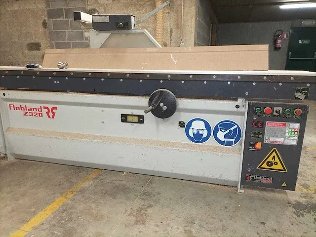 Robland z320 paneelcirkelzaagmachine - afbeelding 2 van  6