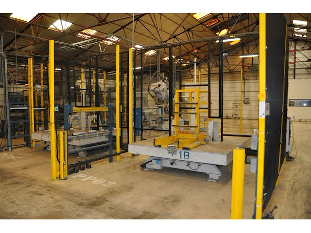 Robot abb ab + 2 rotating platform + brushing machine + belt conveyor - afbeelding 2 van  10