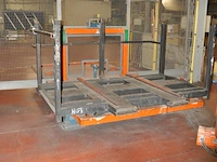 Robot abb incl. loading station & belt conveyor - afbeelding 6 van  8