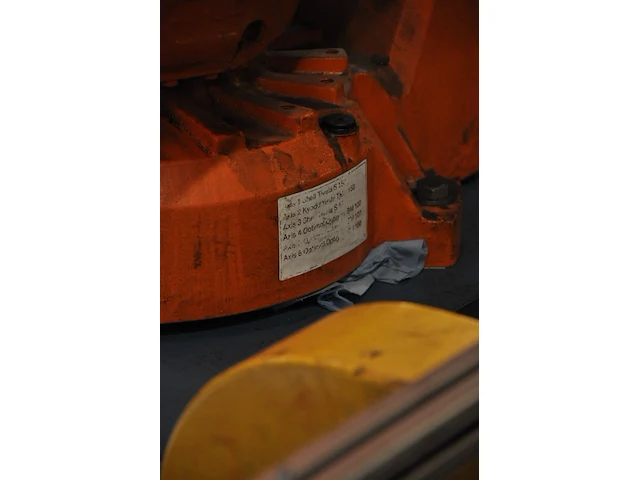 Robot abb with controller - afbeelding 3 van  4