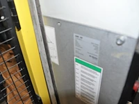 Robot abb with controller - afbeelding 4 van  4