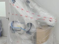 Robot abb - afbeelding 1 van  4