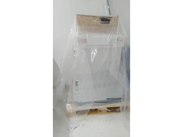 Robot abb - afbeelding 2 van  4