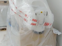 Robot abb - afbeelding 3 van  4