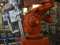 Robot abb - afbeelding 1 van  10