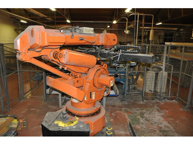 Robot abb - afbeelding 3 van  5