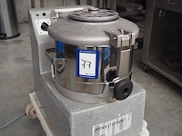 Robot coupe