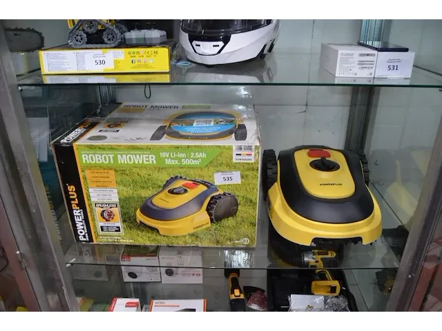 Robotmaaier powerplus powxg6305 18li-ion 2.5af max. 500m2 met toebehoren en lader nieuw in doos - afbeelding 1 van  13