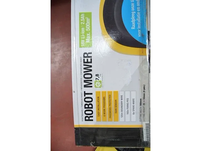 Robotmaaier powerplus powxg6305 18li-ion 2.5af max. 500m2 met toebehoren en lader nieuw in doos - afbeelding 3 van  13